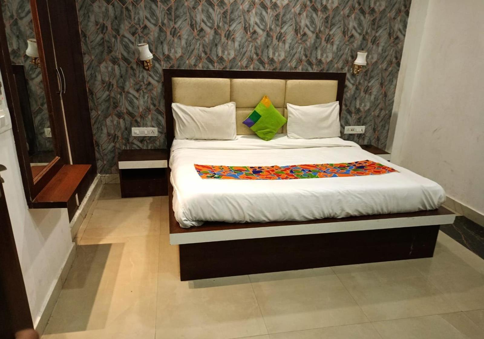 Townhouse 03 Hotel Agra  Luaran gambar